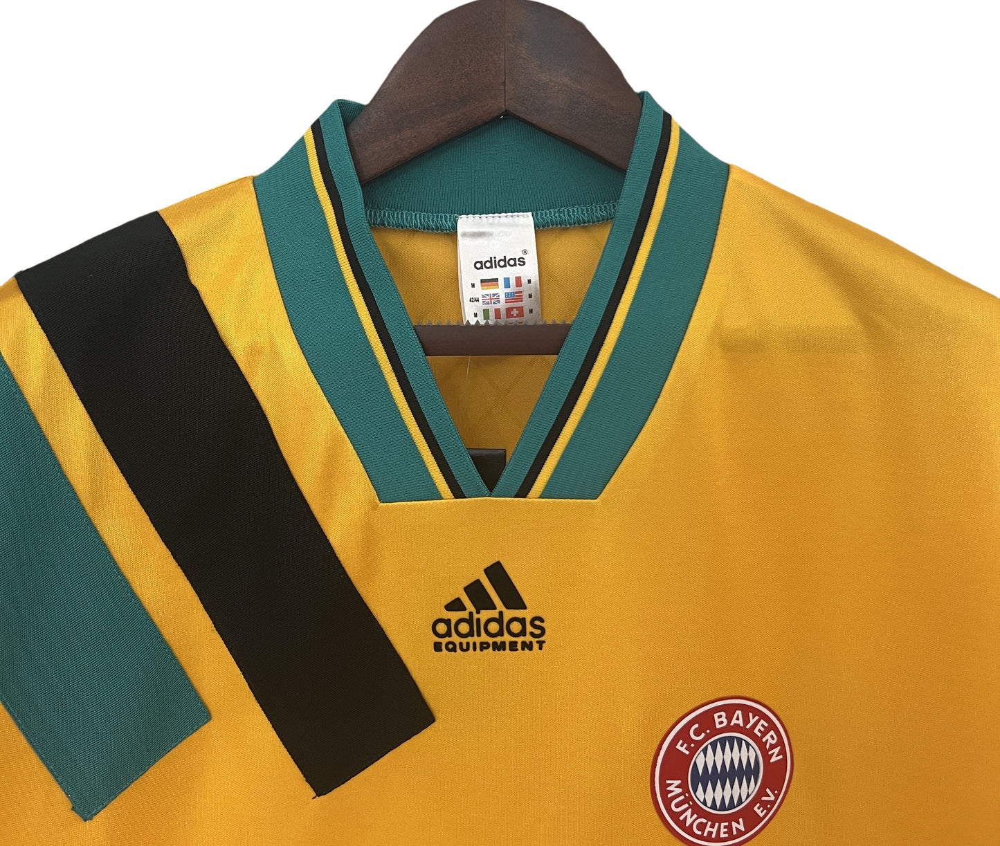 1993/1995 Vintage Bayern Munich Away Shirt