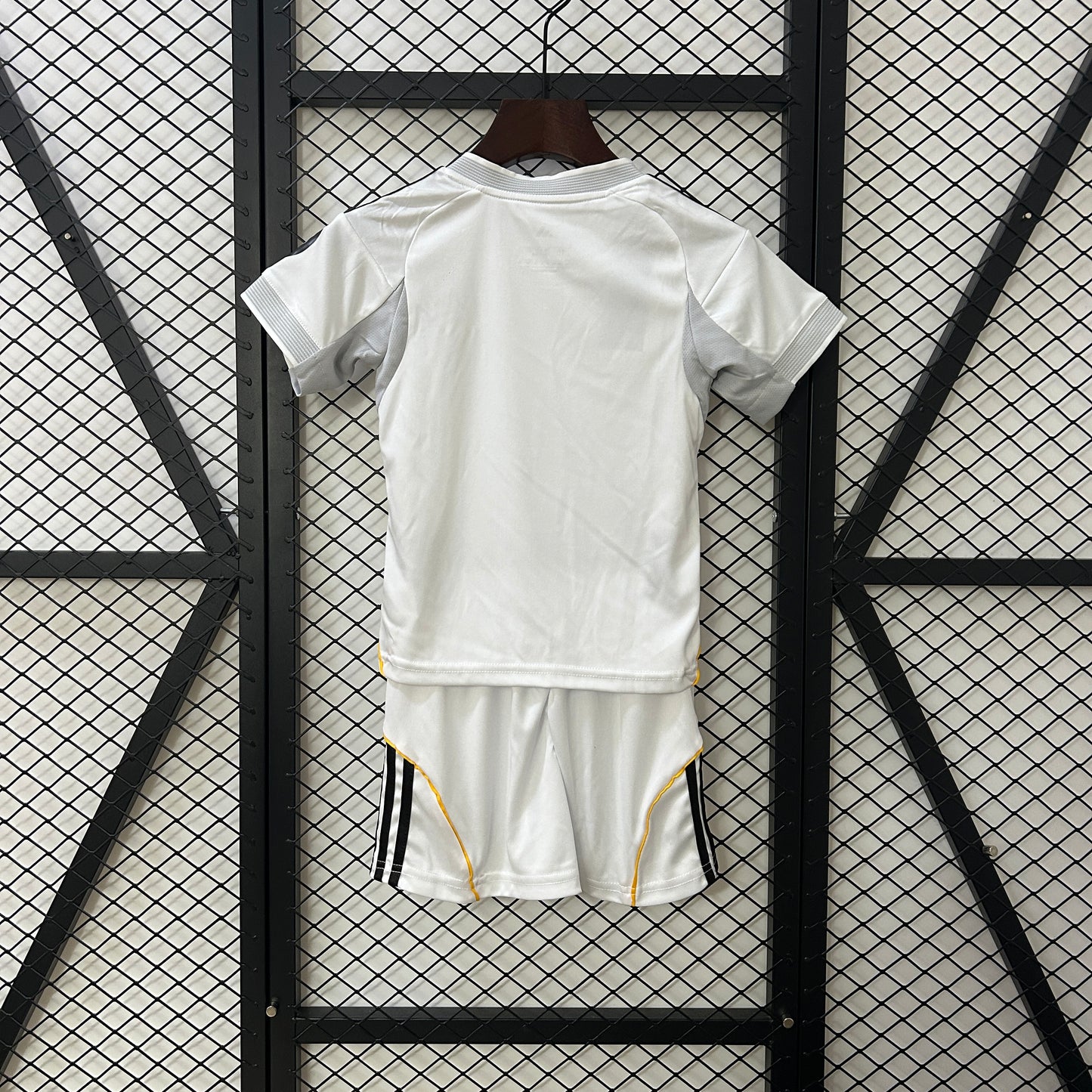2025/2026 Real Madrid Home Shirt for Kids