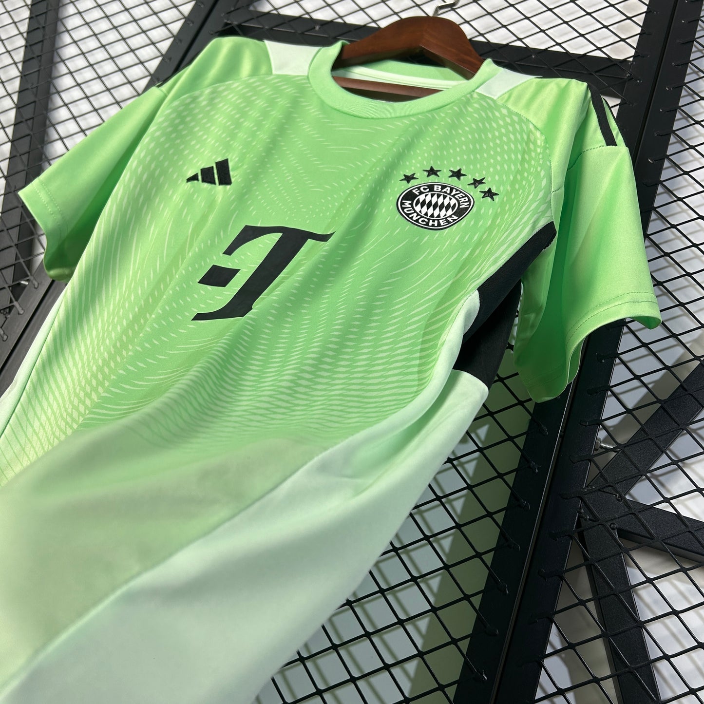 25/26 Bayern Munich Goalkeeper shirt