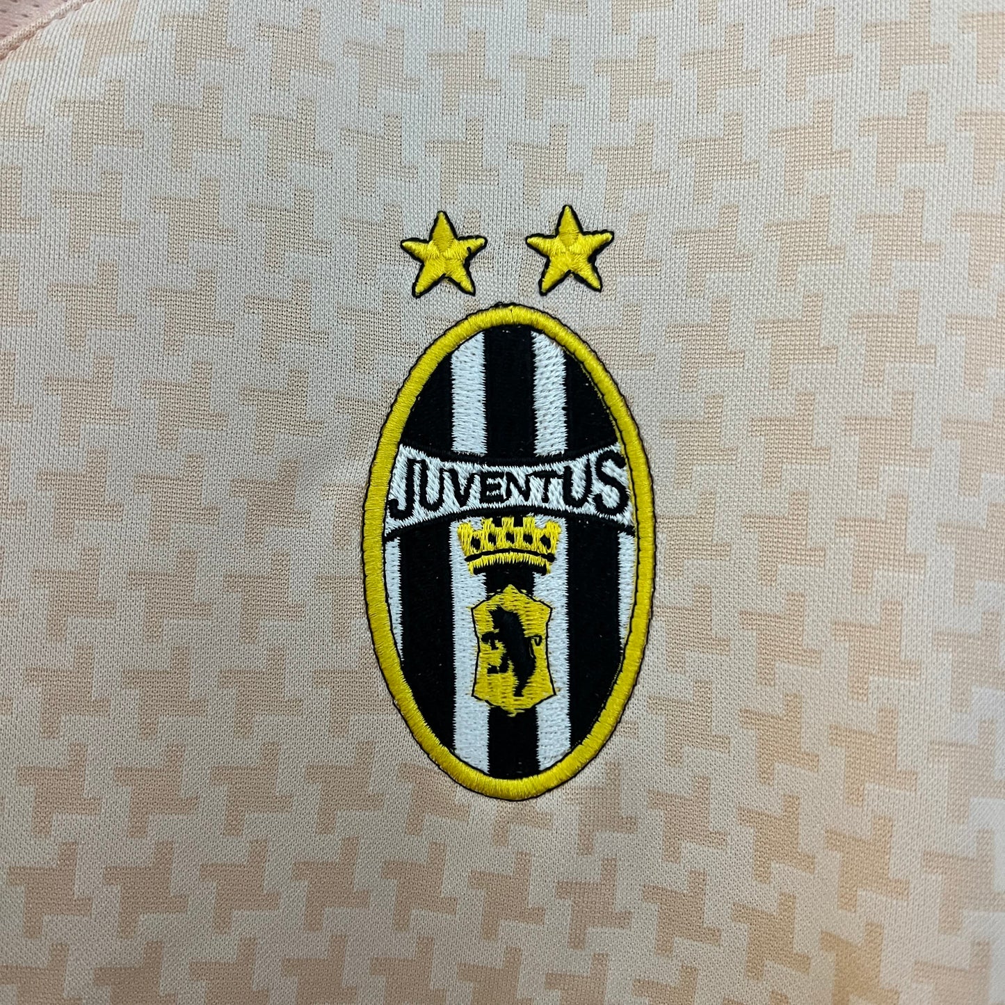 2003/2004 Juventus Third Away Retro Shirt