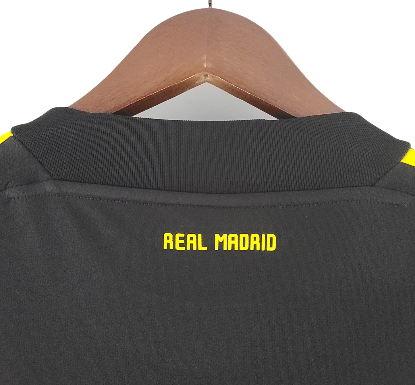 2011/2012 Vintage Real Madrid Goalkeeper Black Shirt