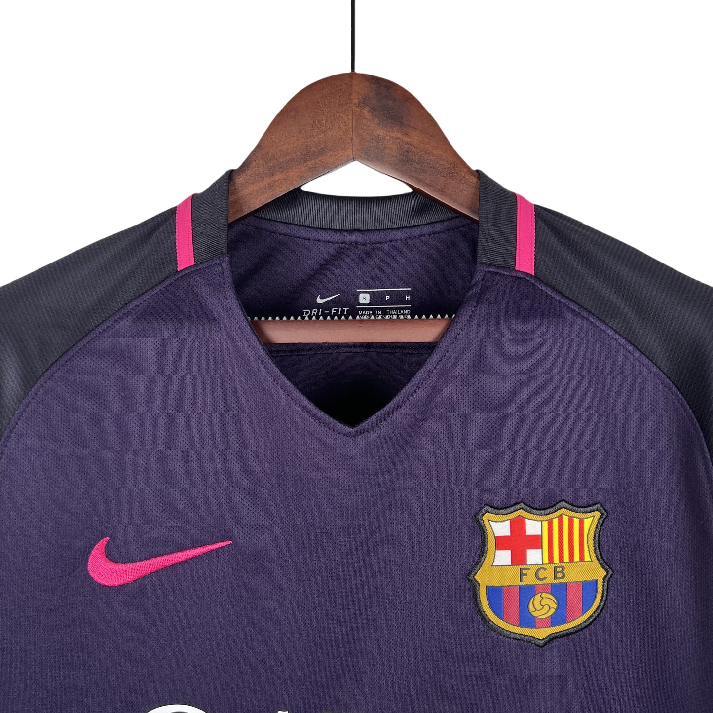 2016/2017 Barcelona Away Retro Shirt