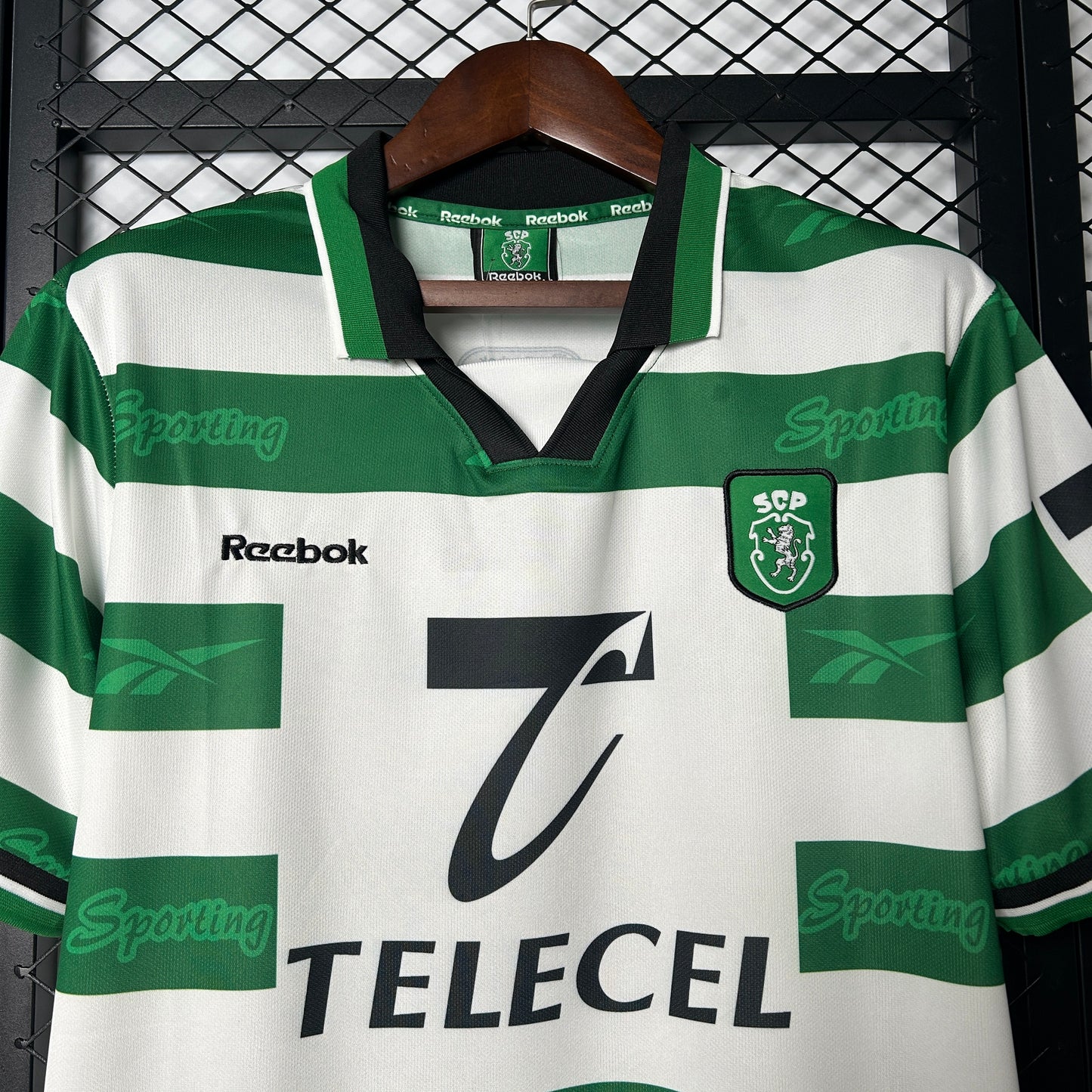 99/00 Sporting Lisbon home Retro Shirt