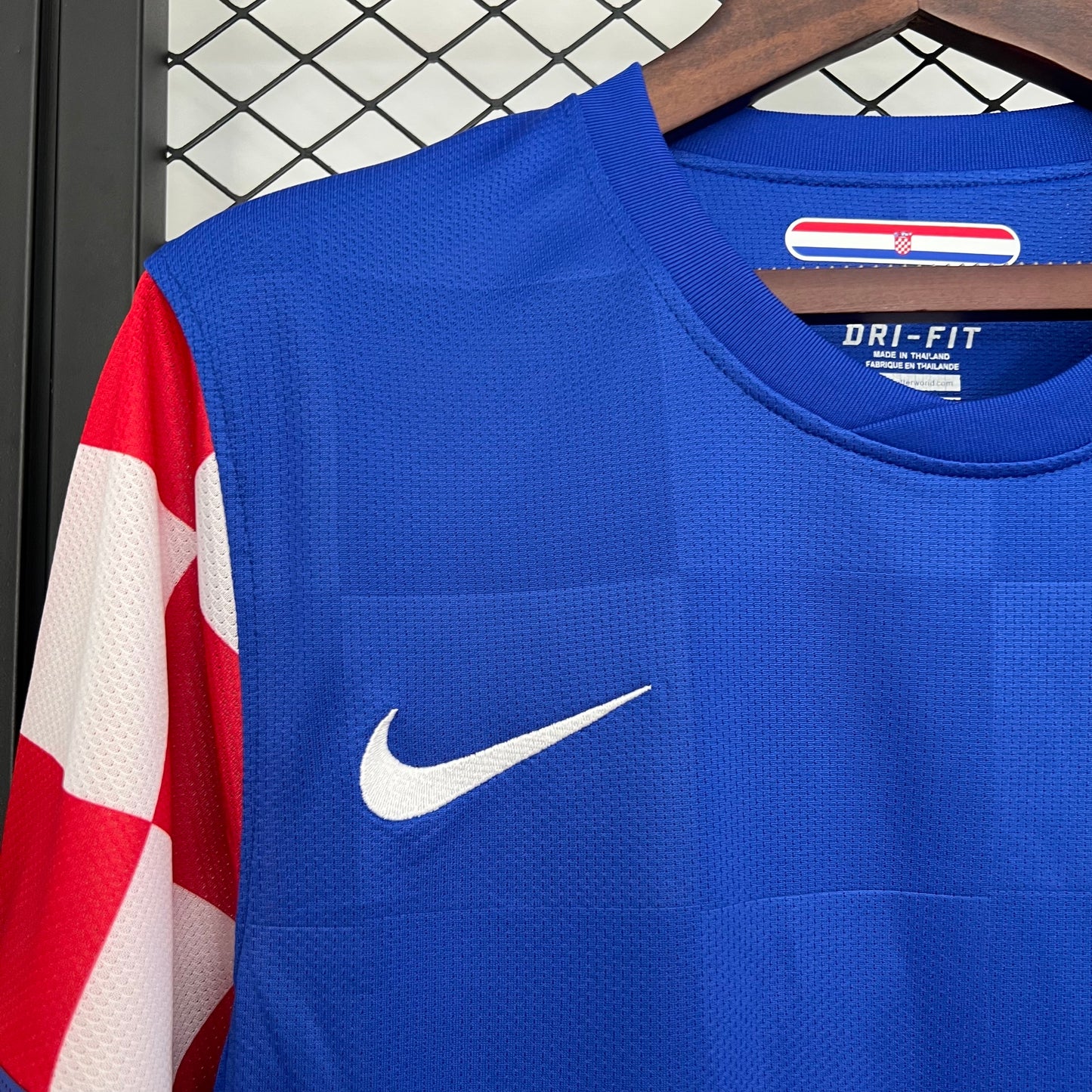 2010 Croatia Away Retro shirt