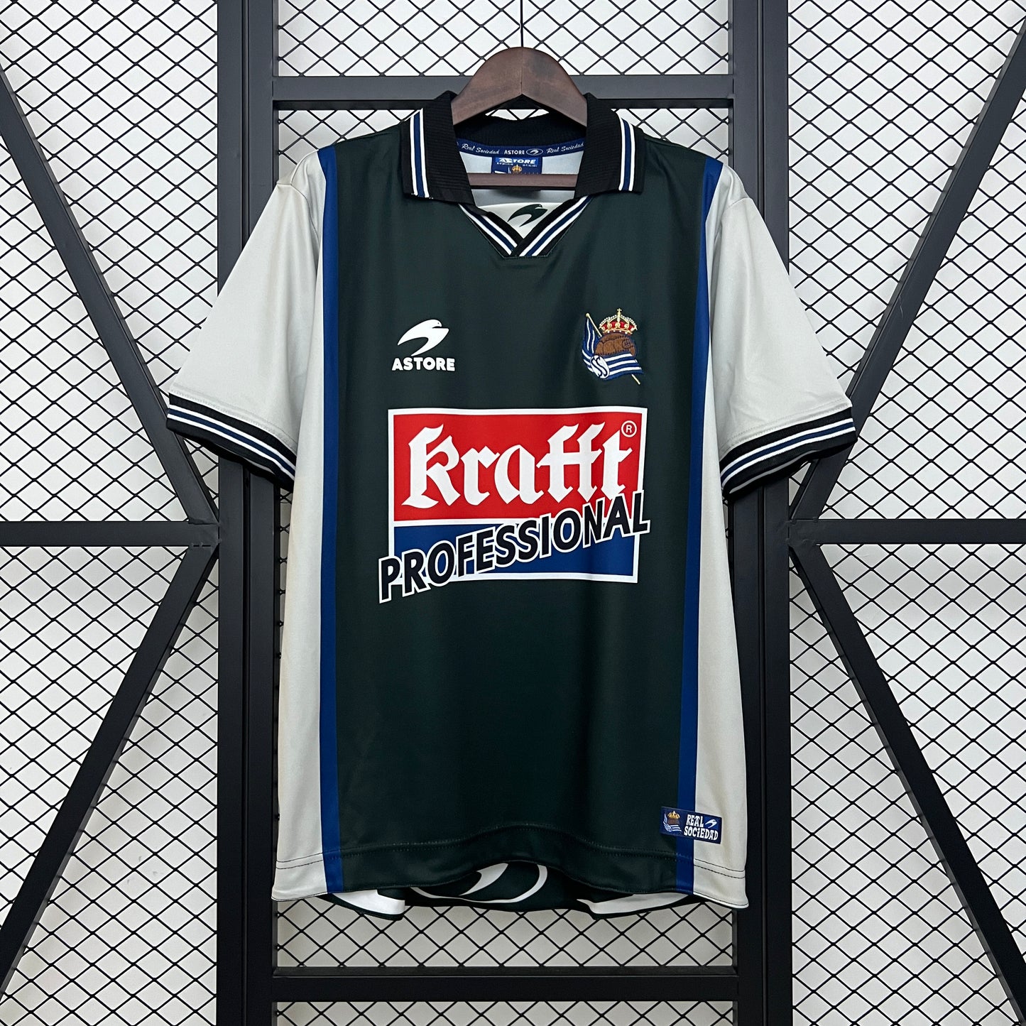 2000/2002 Real Sociedad Away Retro Shirt