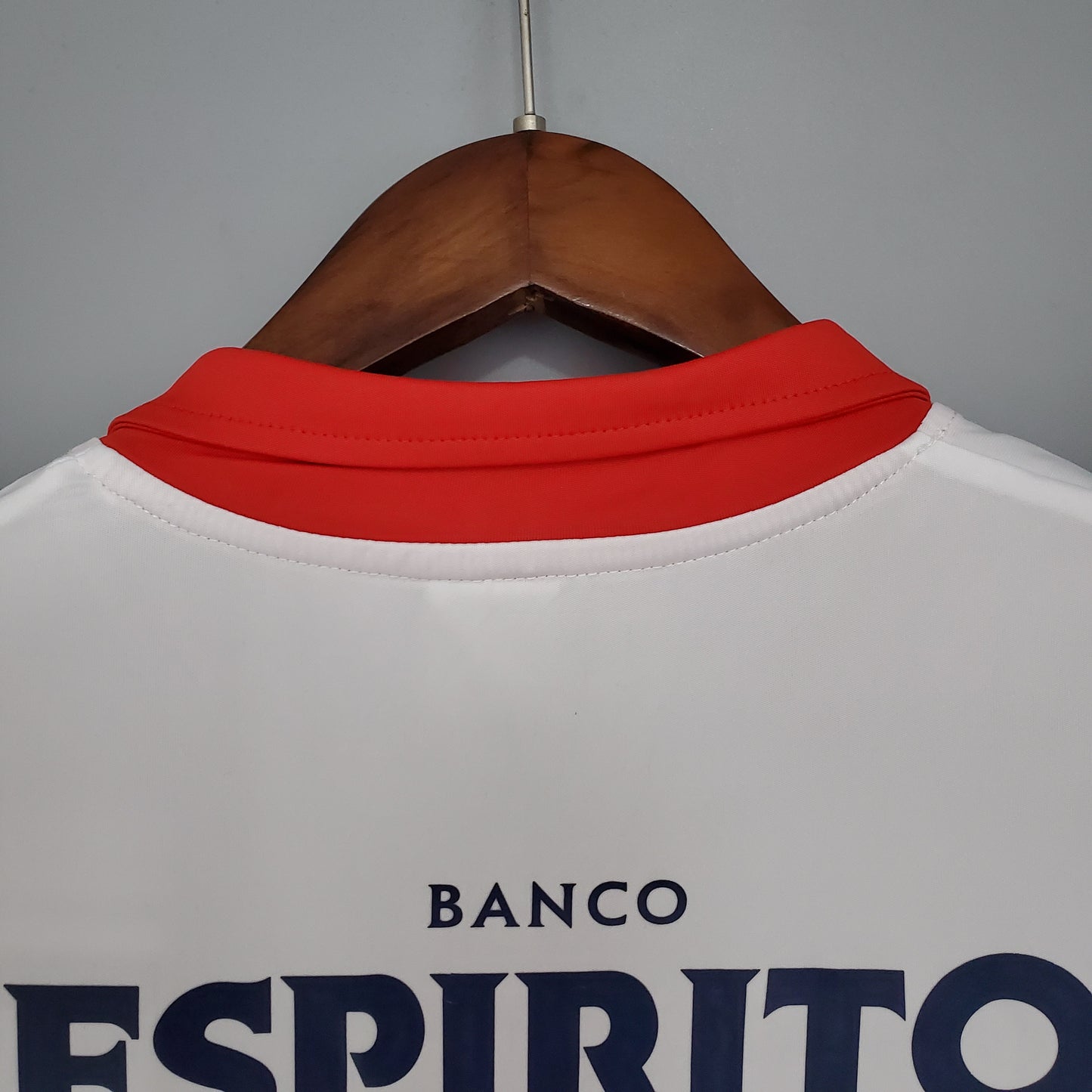 04/05 Benfica Away Retro Shirt