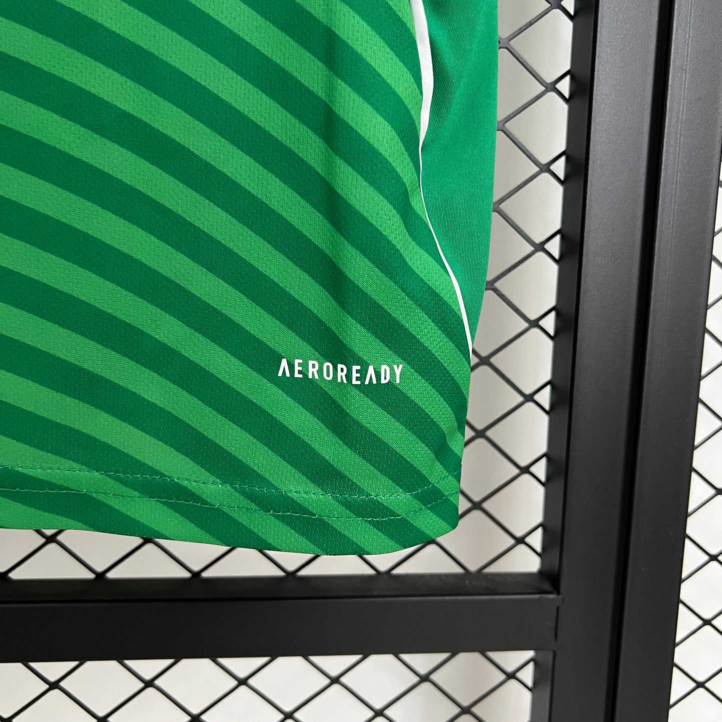 25/26 Newcastle United away shirt