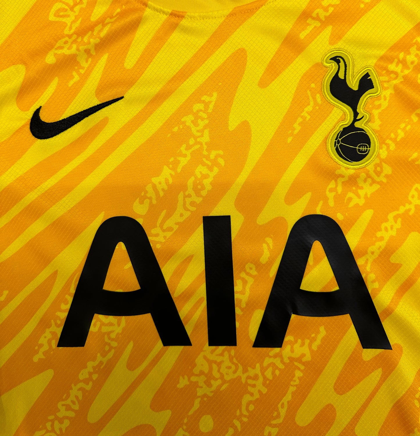 2024-25 Tottenham Hotspur Goalkeeper Shirt