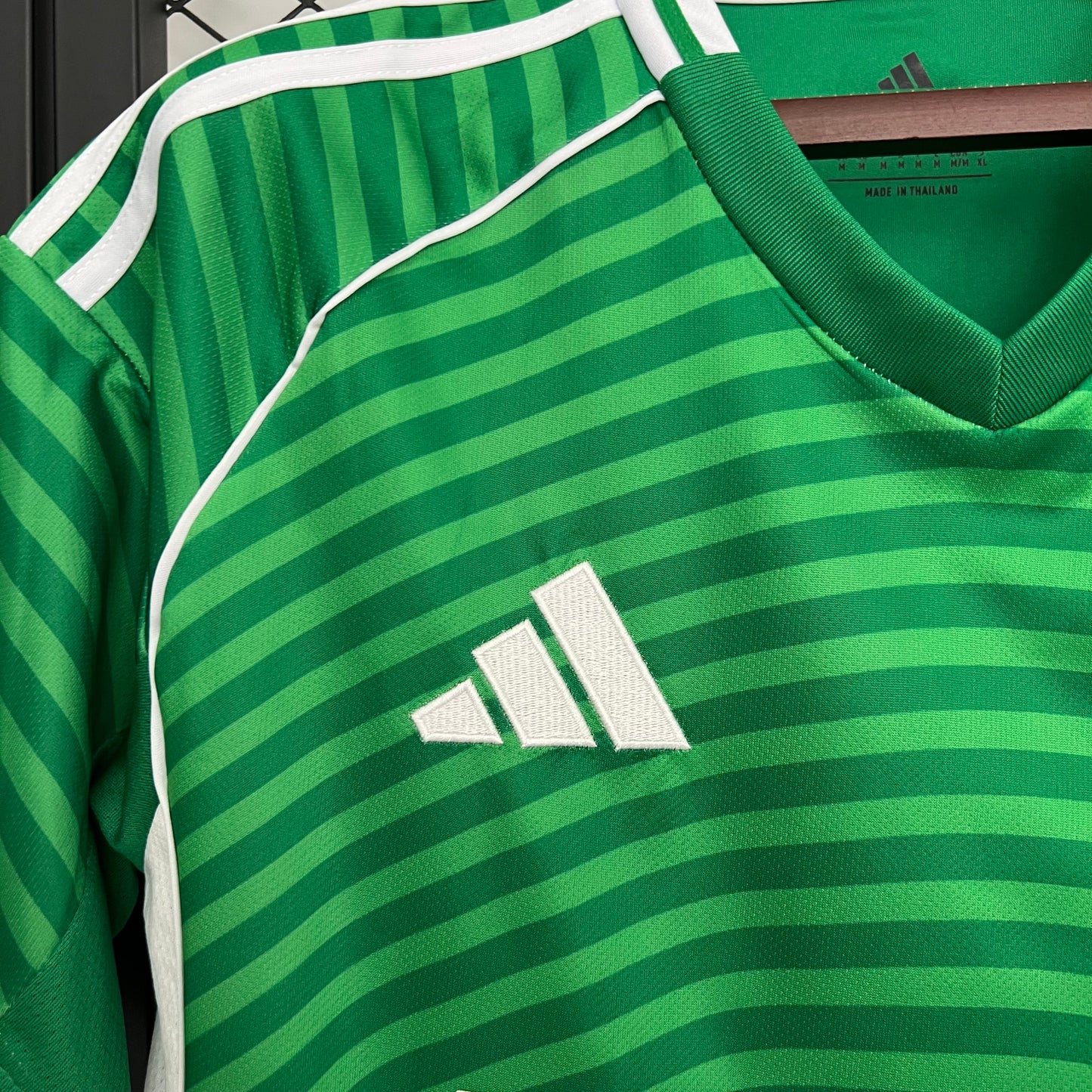 25/26 Newcastle United away shirt