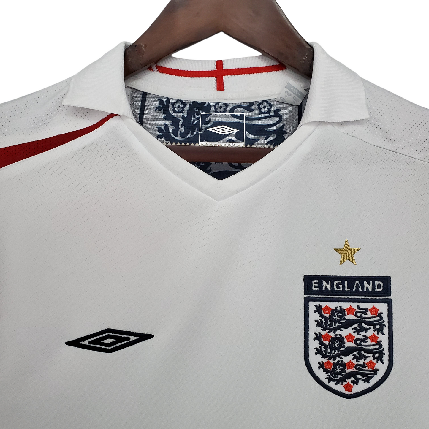 2006 England Home Retro Shirt
