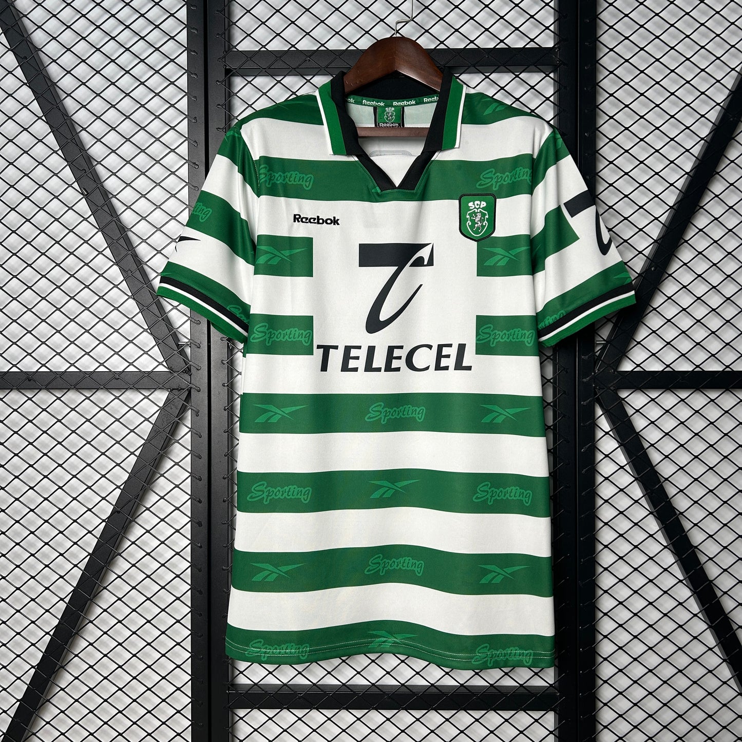 99/00 Sporting Lisbon home Retro Shirt