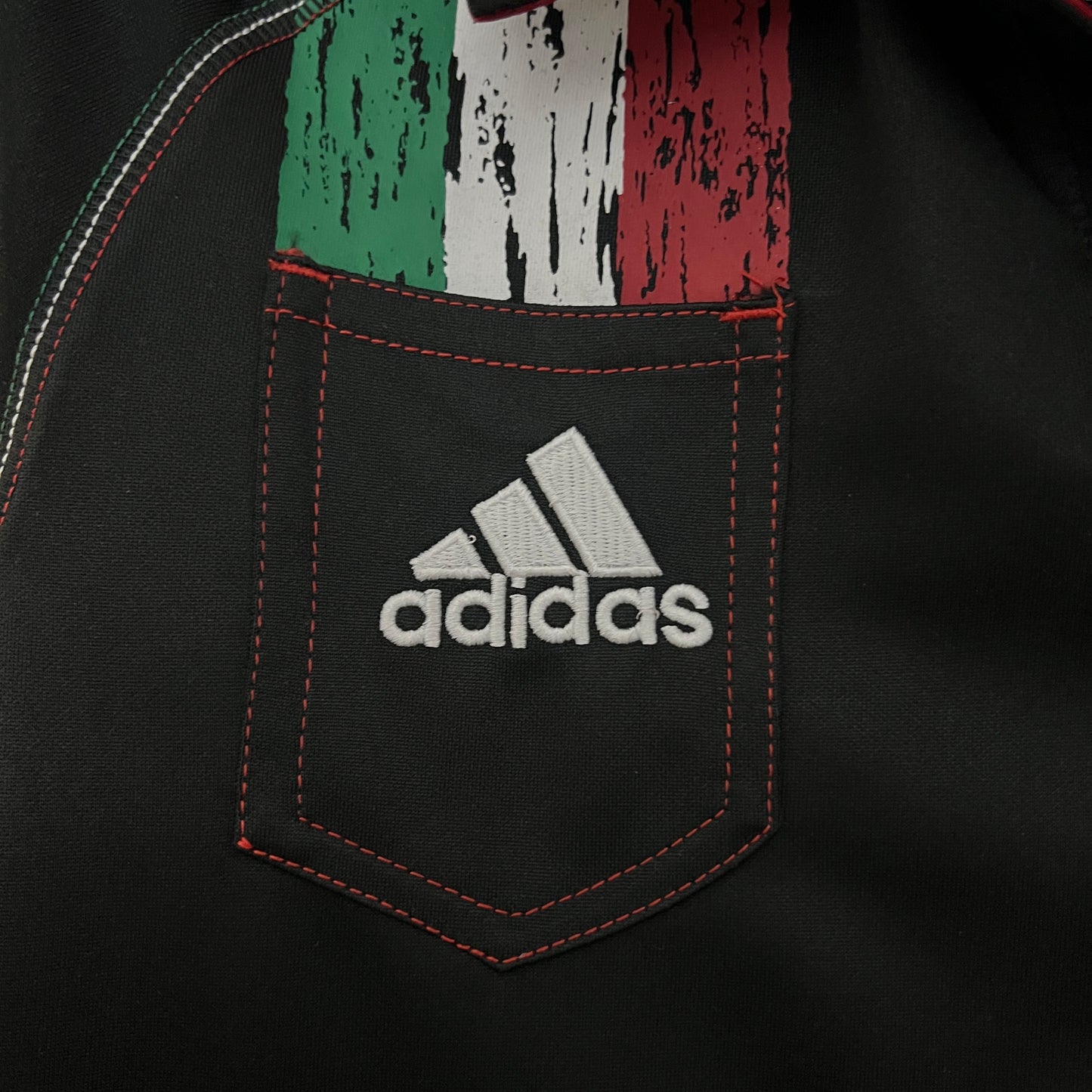 2012/2013 AC Milan Black Vintage Shirt