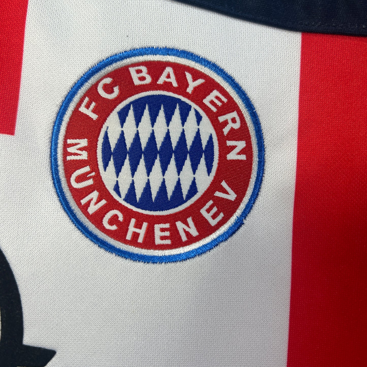 2000/2002 Bayern Munich Away Retro Shirt