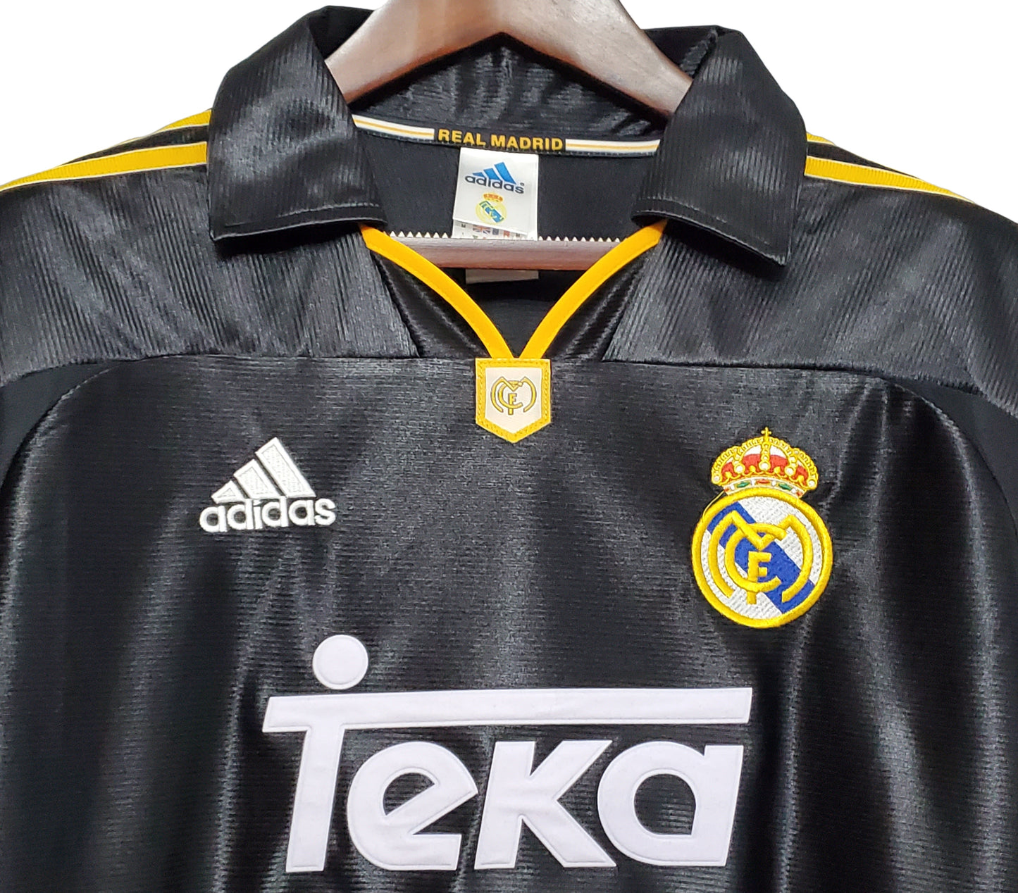 1998/1999 Real Madrid Away Retro Shirt