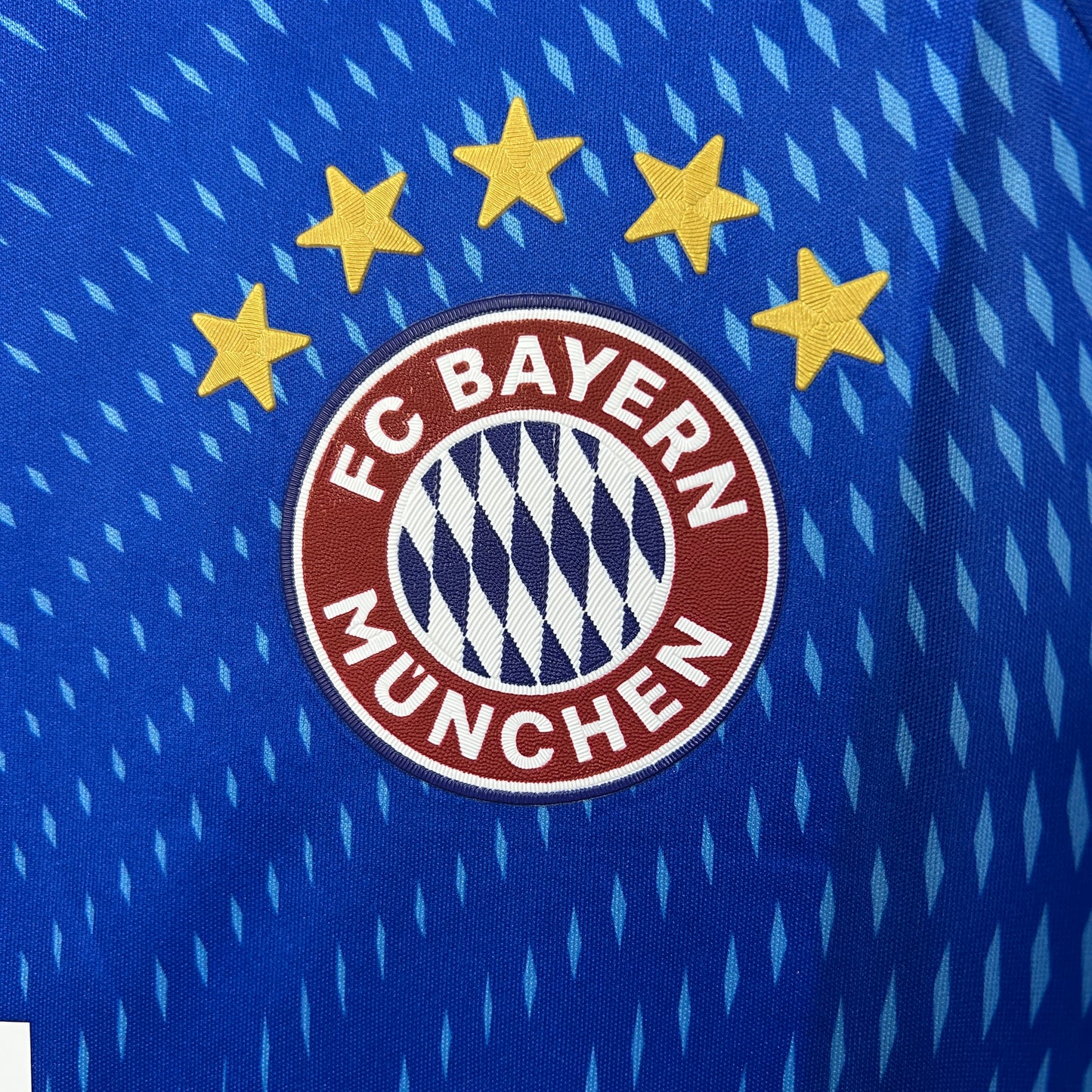 25/26 Bayern Munich Goalkeeper shirt