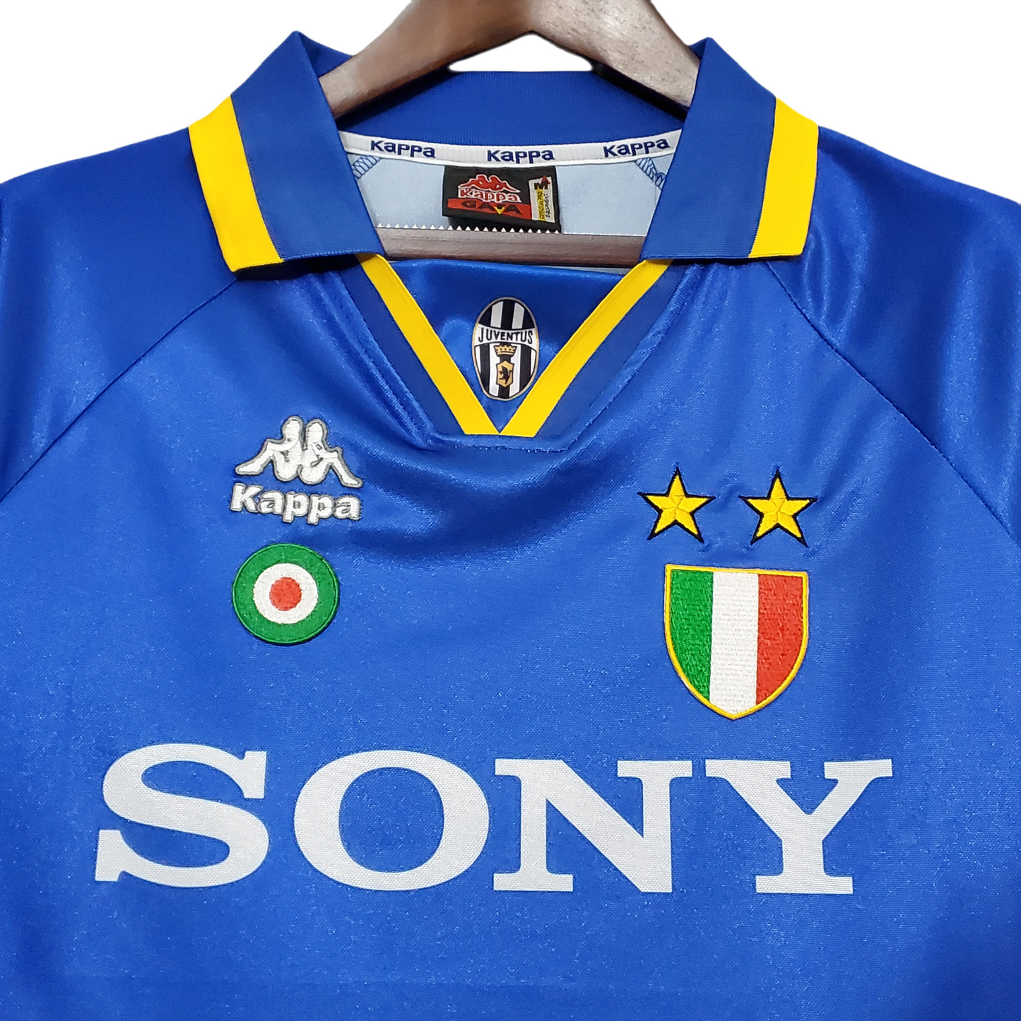 1995/97 Juventus Retro Away Shirt