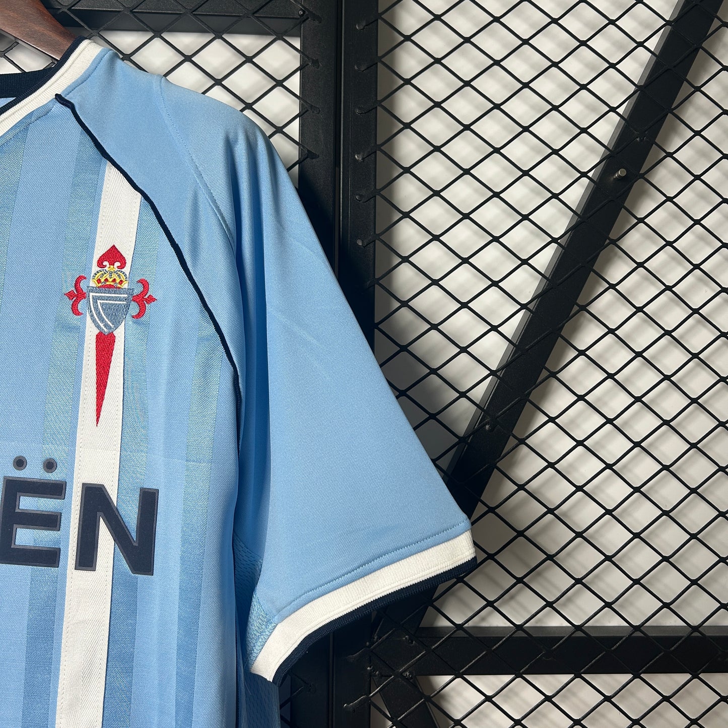 2001/2002 Celta Home Retro Shirt
