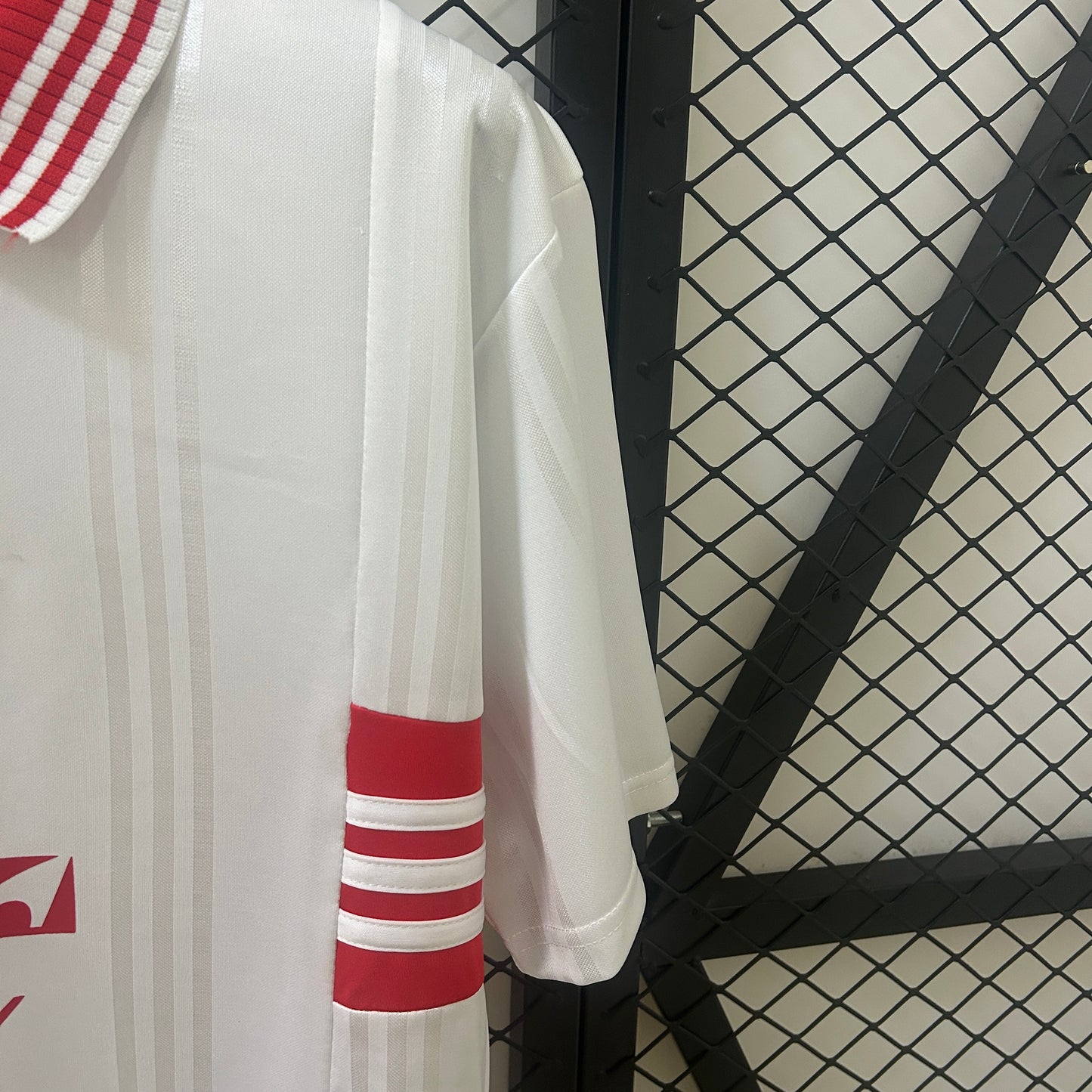 97/99 Benfica Away Retro Shirt