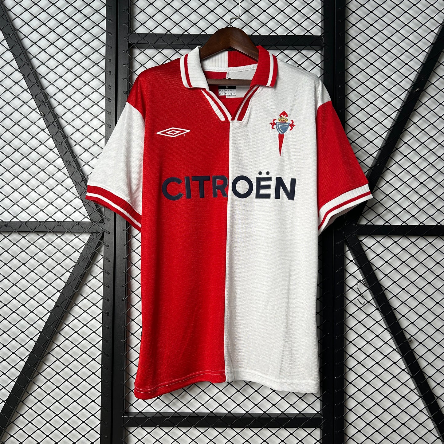 2001/2002 Celta Away Retro Shirt