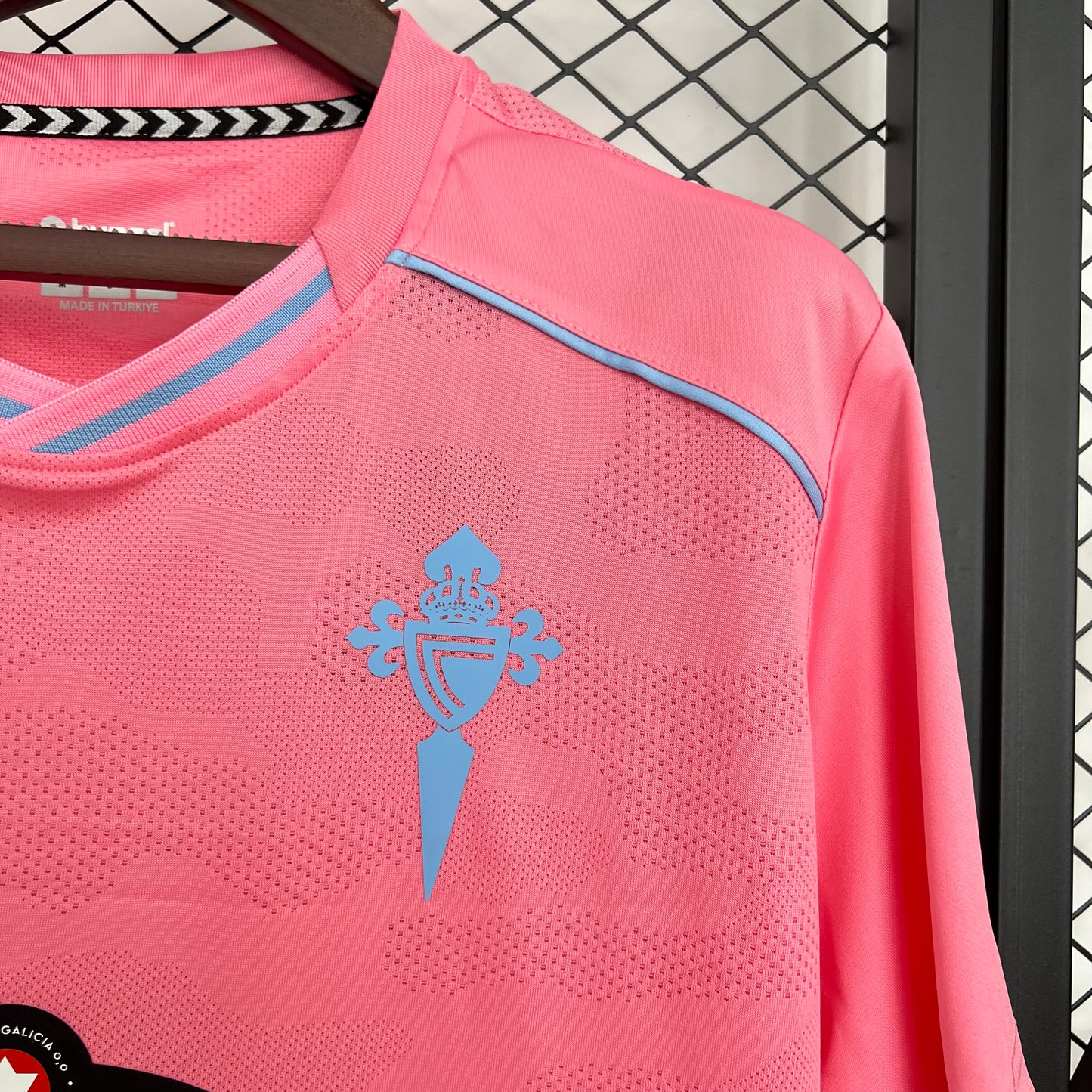 25/26 Celta third away shirt