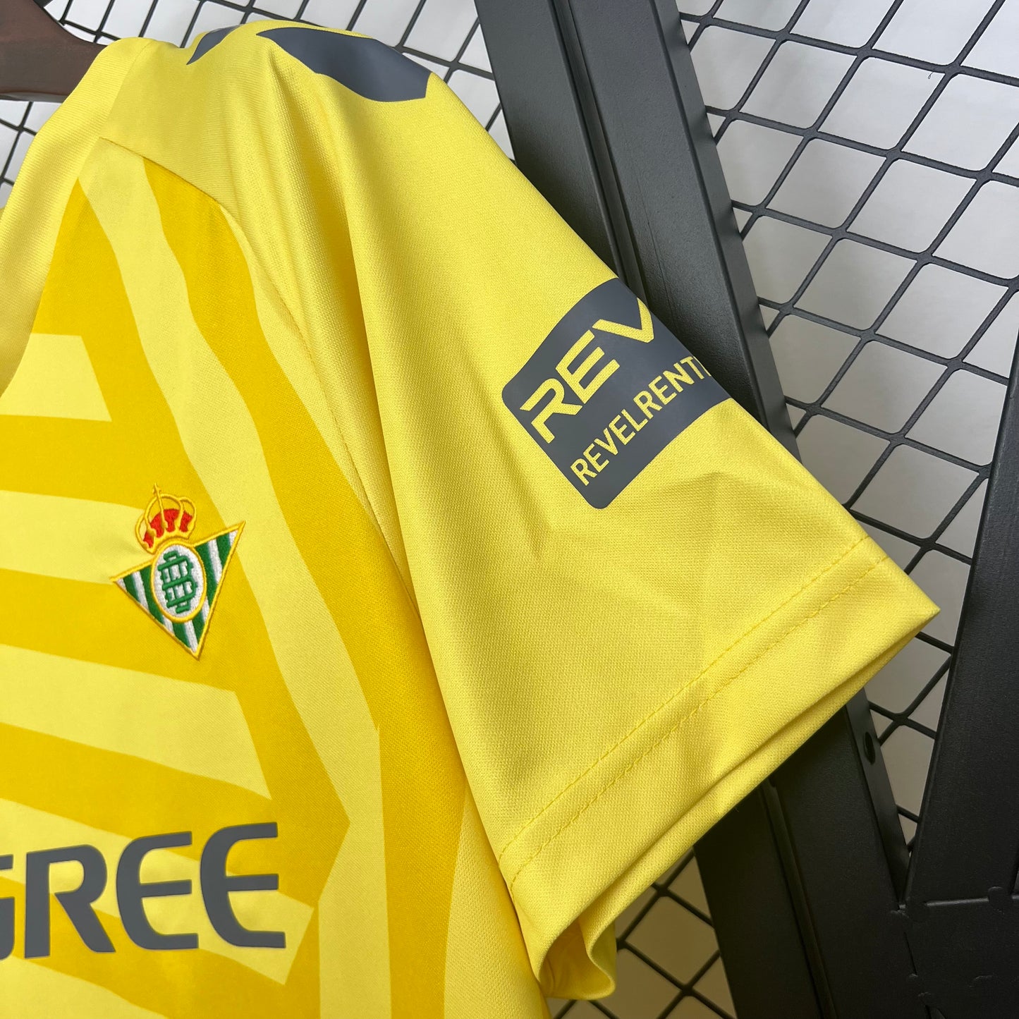 25/26 Real Betis Goalkeeper Yellow shirt