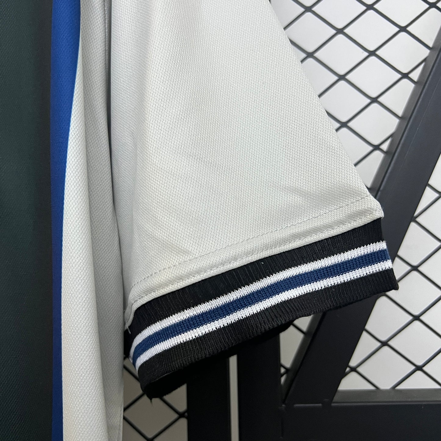 2000/2002 Real Sociedad Away Retro Shirt