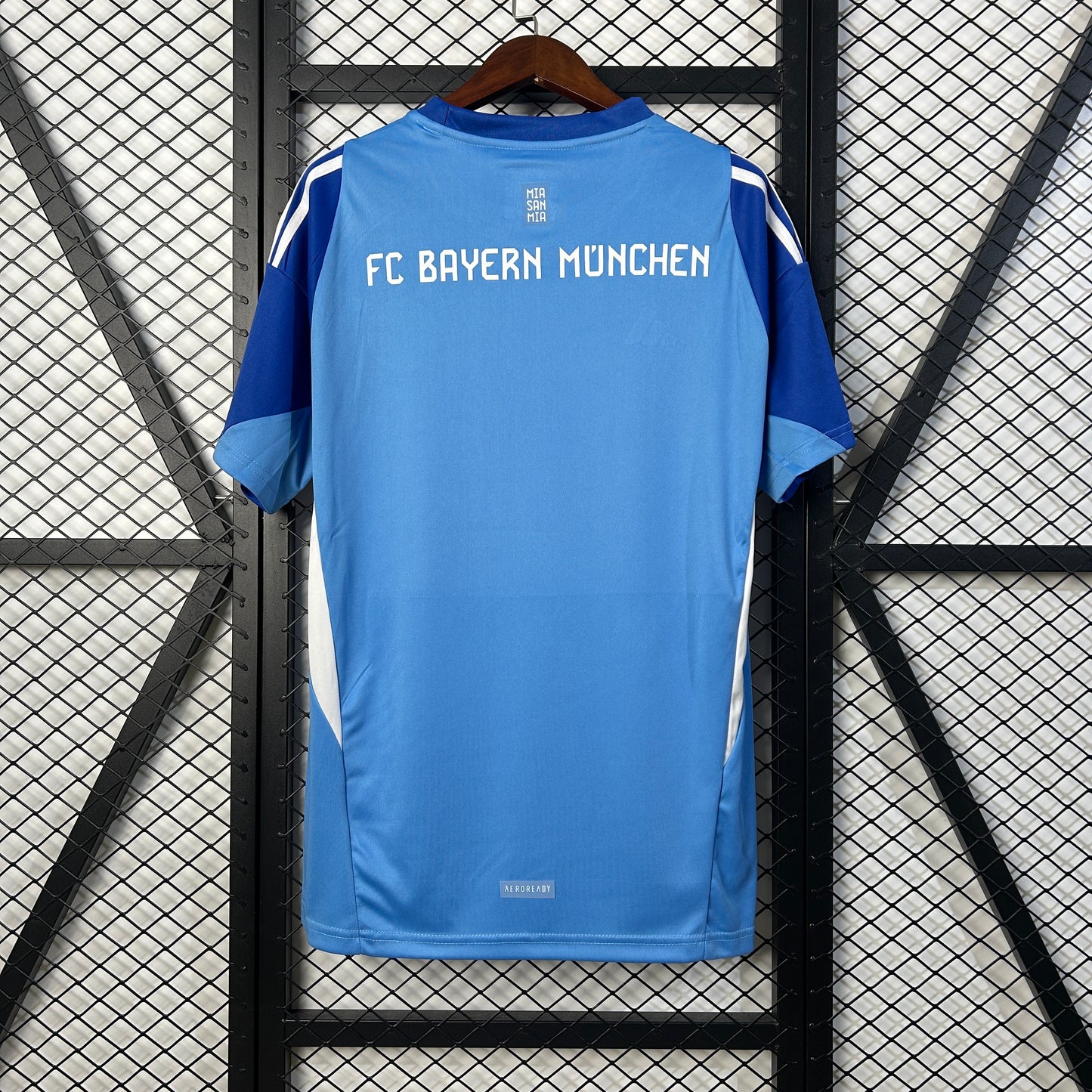 25/26 Bayern Munich Goalkeeper shirt
