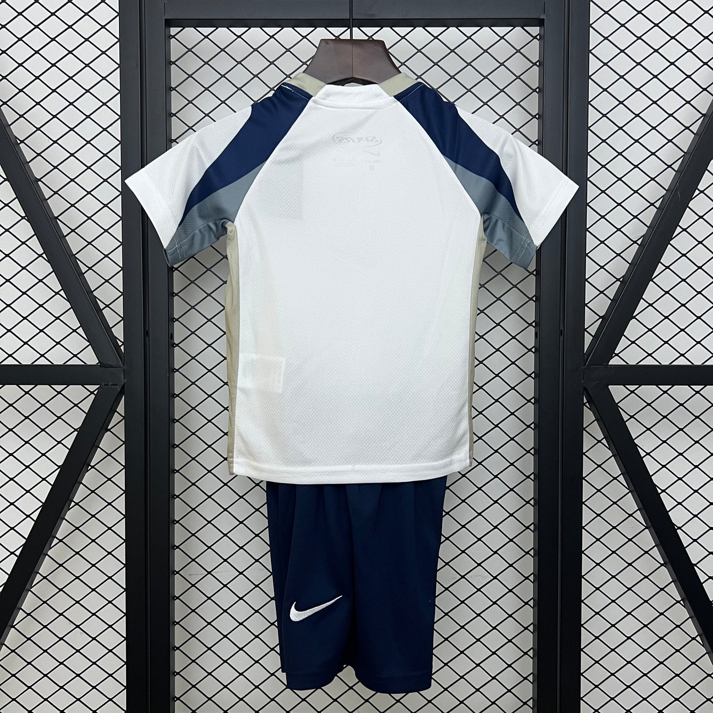 2025/2026 Tottenham Hotspur Home Shirt for Kids