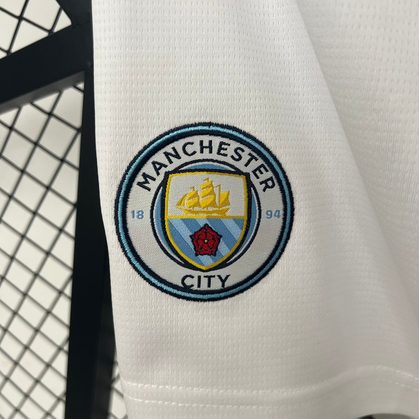 25/26 Manchester City home shorts