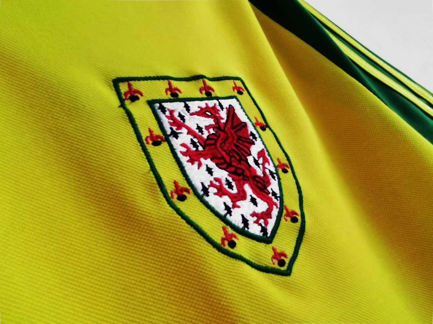 1982 season Wales away Retro shirt
