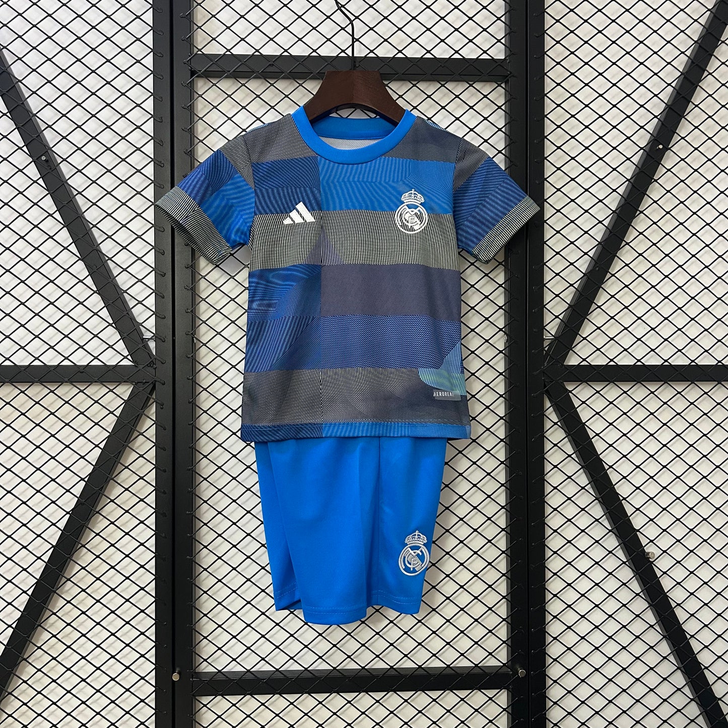 2025/2026 Real Madrid Training Shirt for Kids