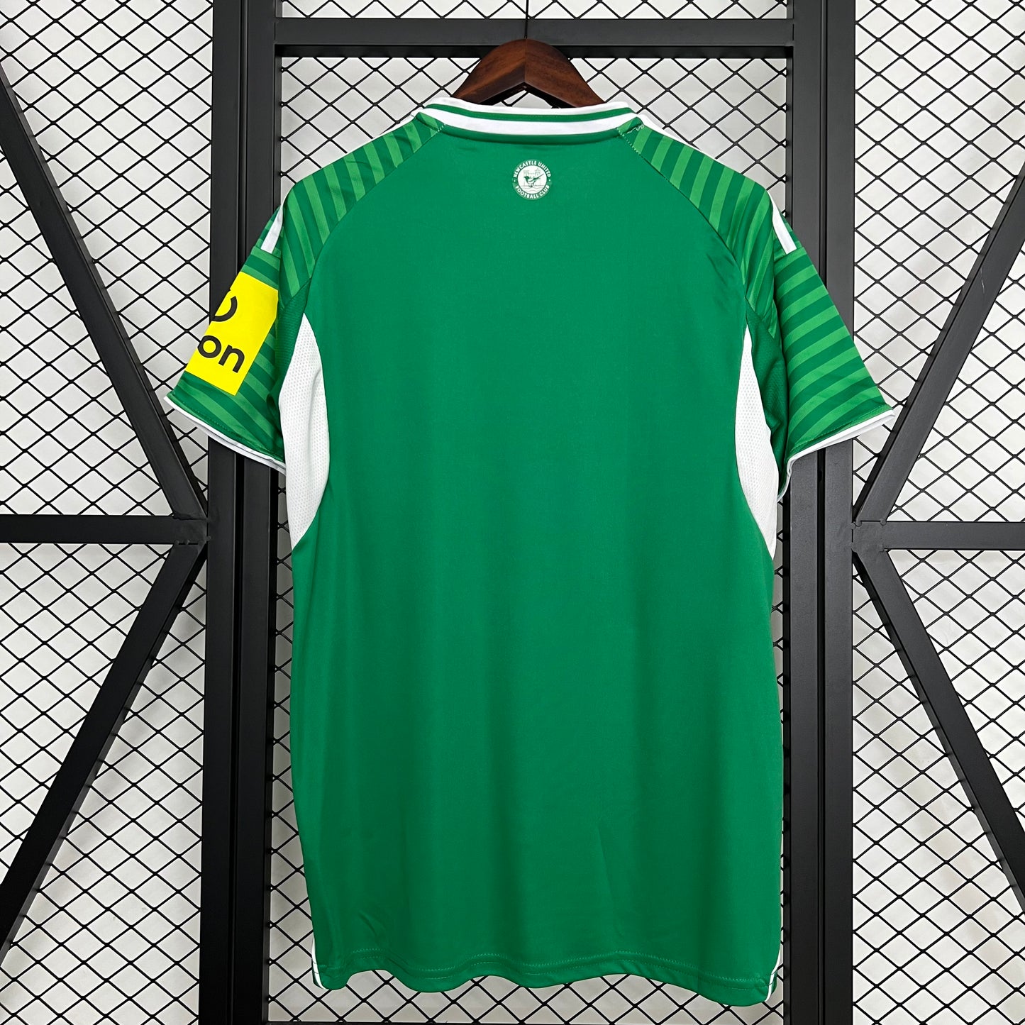 25/26 Newcastle United away shirt