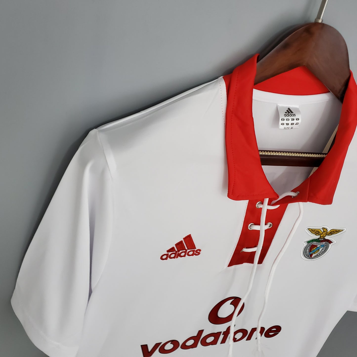 04/05 Benfica Away Retro Shirt