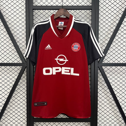 01/02 Bayern Munich Home Retro