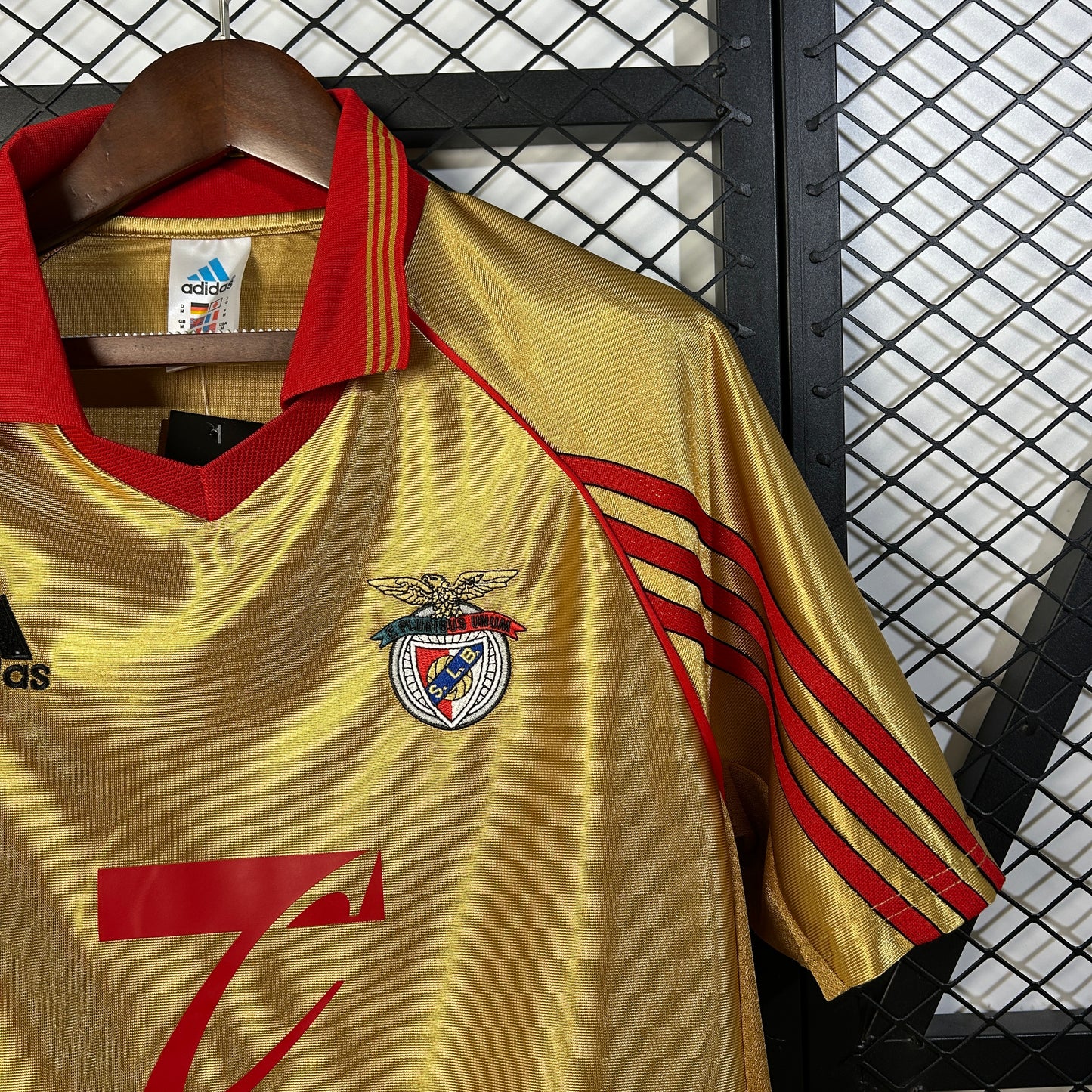 98/99 Benfica Away Retro Shirt