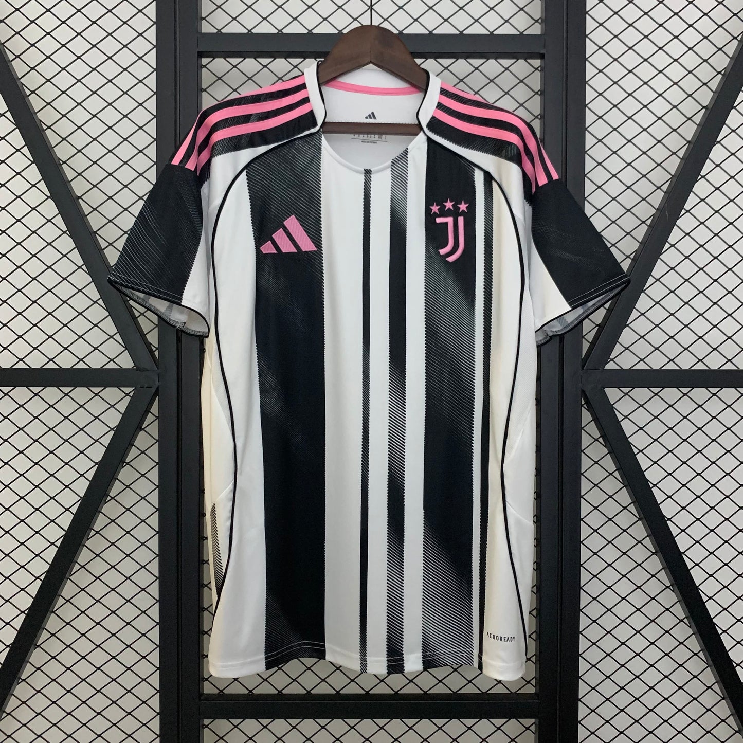 2025/2026 Juventus Home Shirt