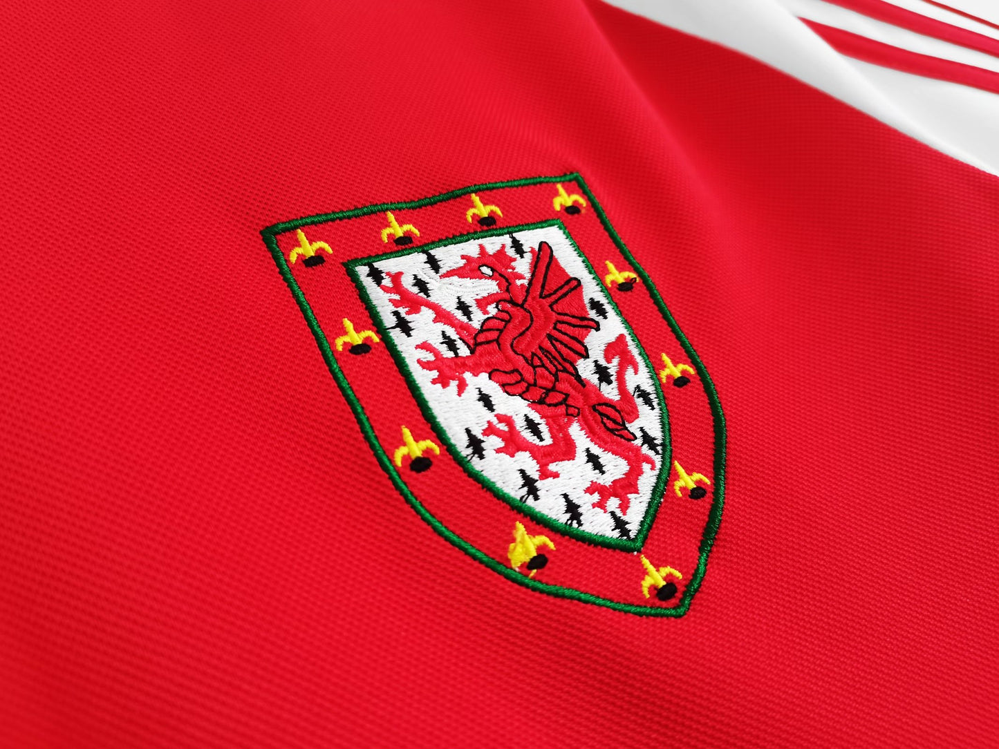 1982 season Wales home Retro shirt