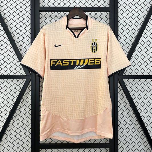 2003/2004 Juventus Third Away Retro Shirt