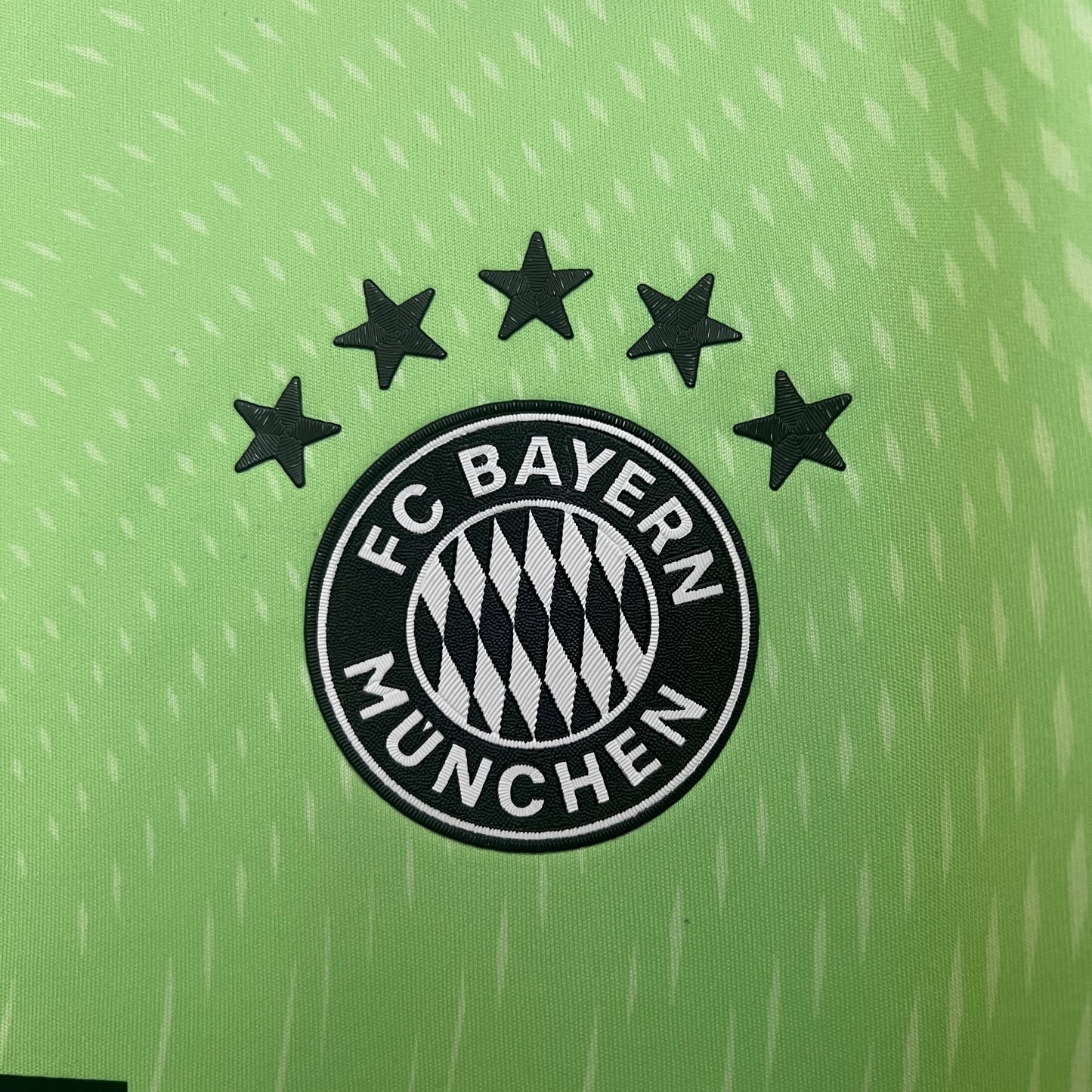 2025/2026 Bayern Munich Goalkeeper Green Shirt